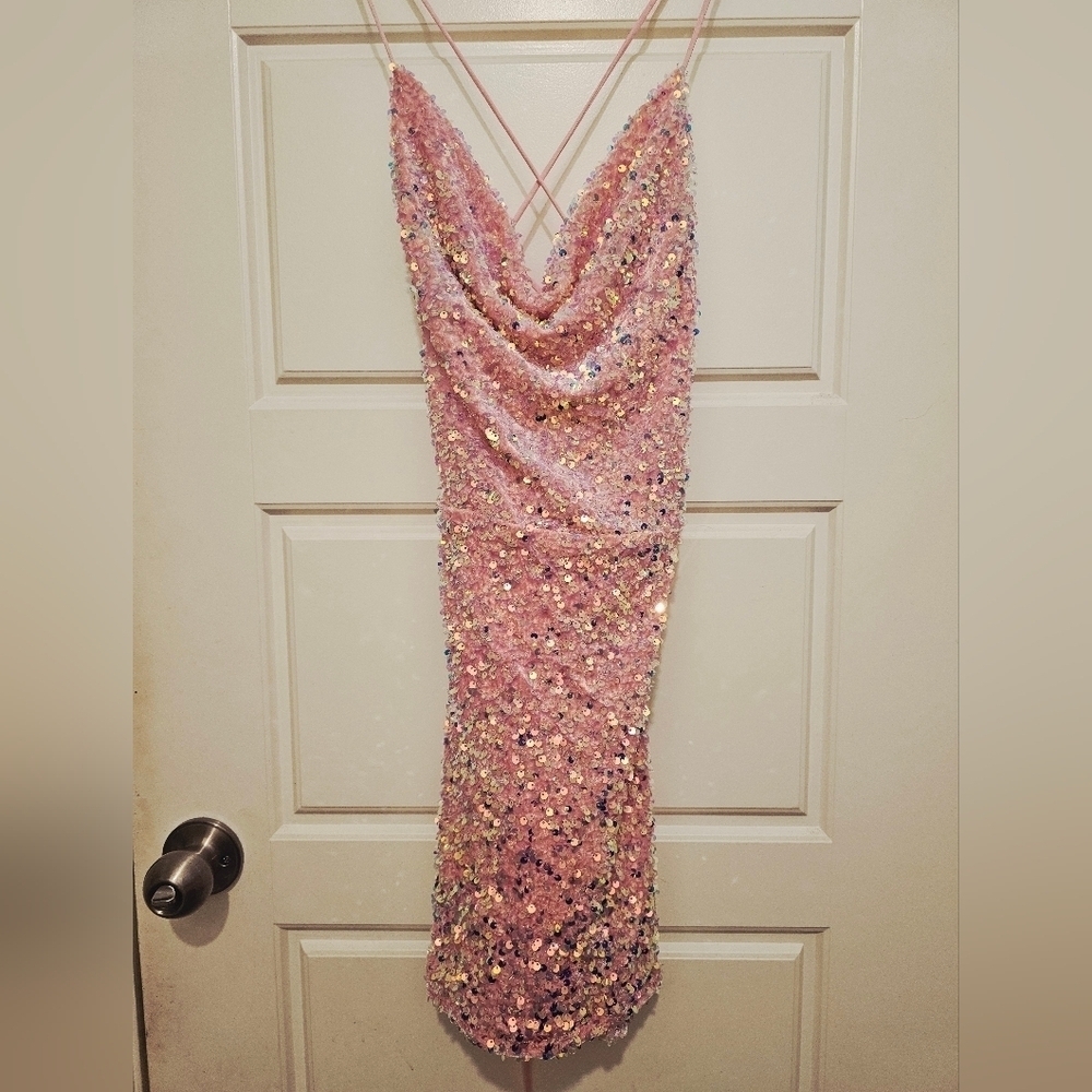 Lucy In The Sky Ivy Cowl Sequin Dress - Picture 5 of 7